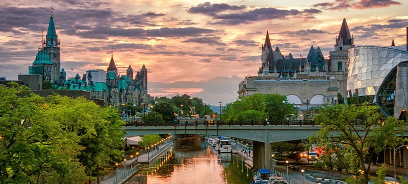 Tani Wypozyczalnia Samochodów w Ottawa Lotnisko