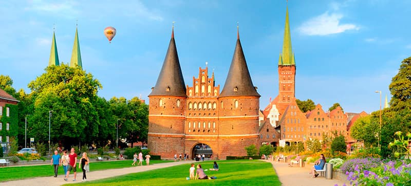 Waarom een Auto Huren in Lübeck met CarJet?