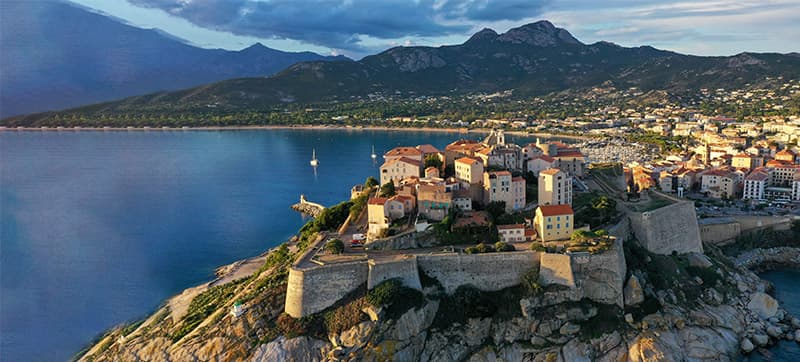 Cheap Araç Kiralama in Korsika, Calvi Havalimani