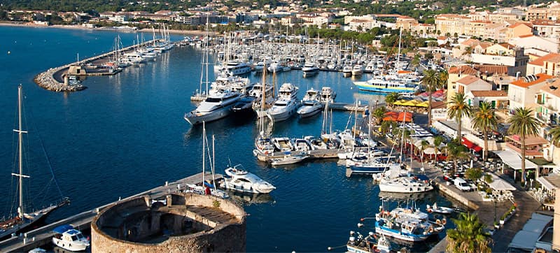 Araç Kiralama in Korsika, Calvi