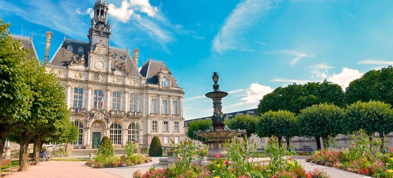 Car Hire in Limoges