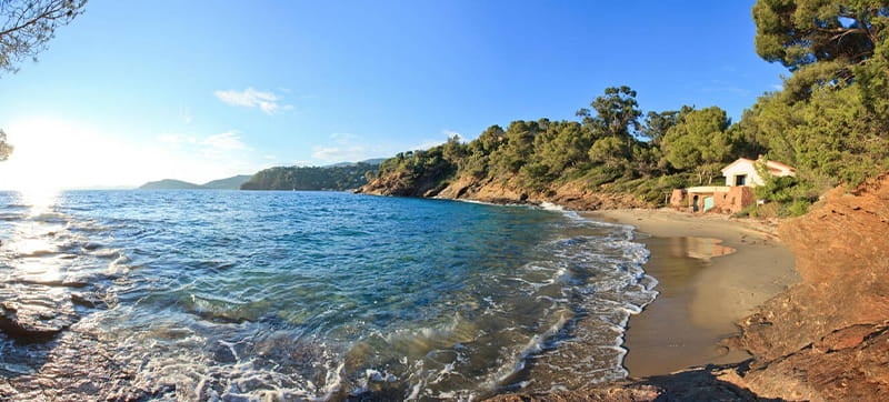 Cheap Car Hire in La Mole Airport