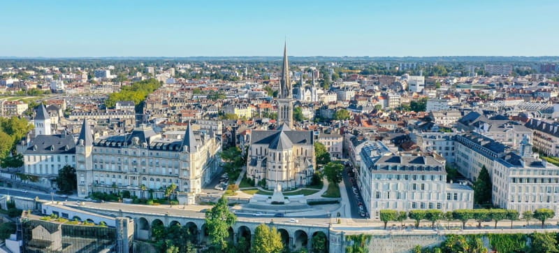 Cheap Car Hire in Pau, Uzein Airport