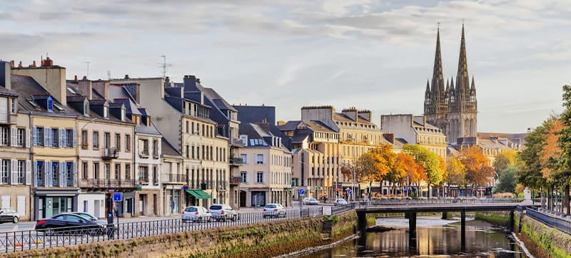 Cheap Araç Kiralama in Quimper Havalimani