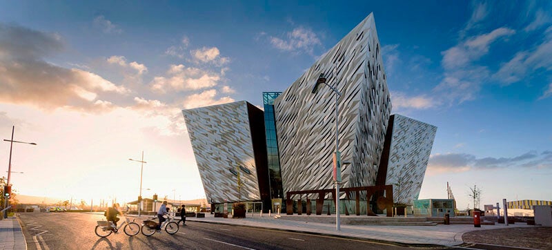 Location de Van à Belfast International