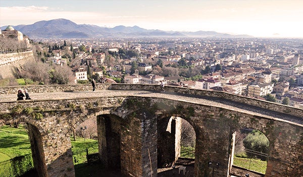 De ce să Închiriezi o Mașină în Bergamo?