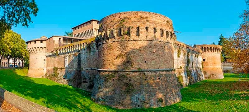 Alquiler de Coches en Forli 