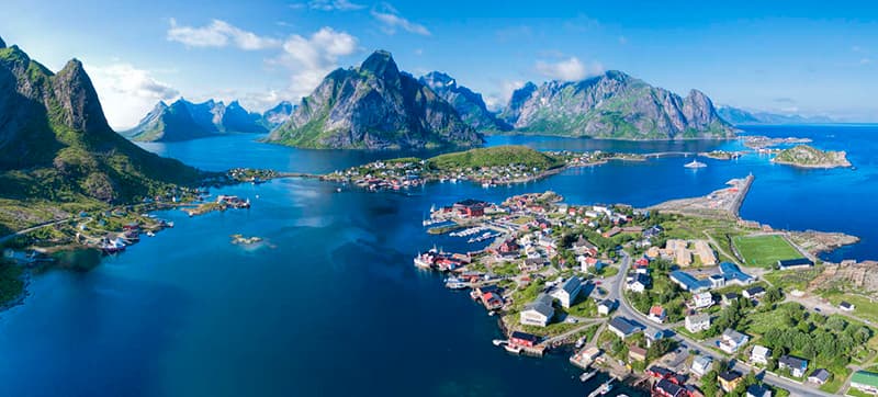 Car Hire in Leknes