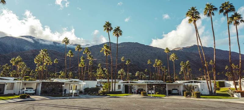 De ce să închiriezi o mașină în Palm Springs?